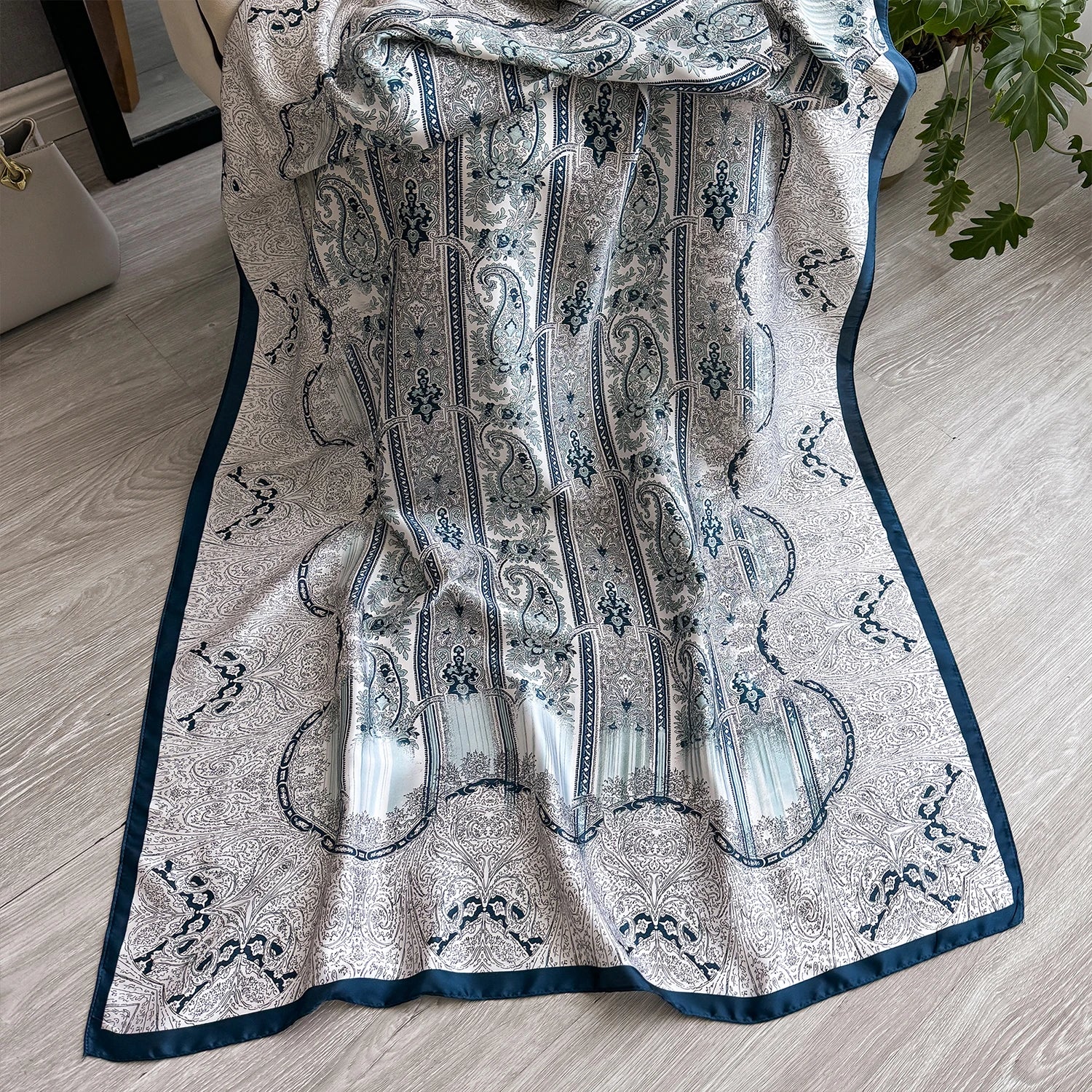 New Geometry Design Large Silk Soft Scarf Women Stylish Print Long Shawl Handkerchief Summer Sun protection Elegant Travel Wrap