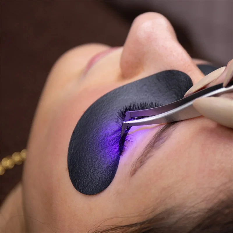 150 pairs Padding UV Black Patches For Eyelash Extension Eye Gel Pads Hydrogel Isolate UV rays Paper Stickers Wraps Makeup Tools
